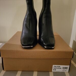 Steve Madden Black Leather Square-Toe Boots